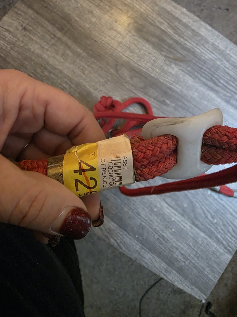 Red Rope Pull Back Halter - Picture 3 of 3